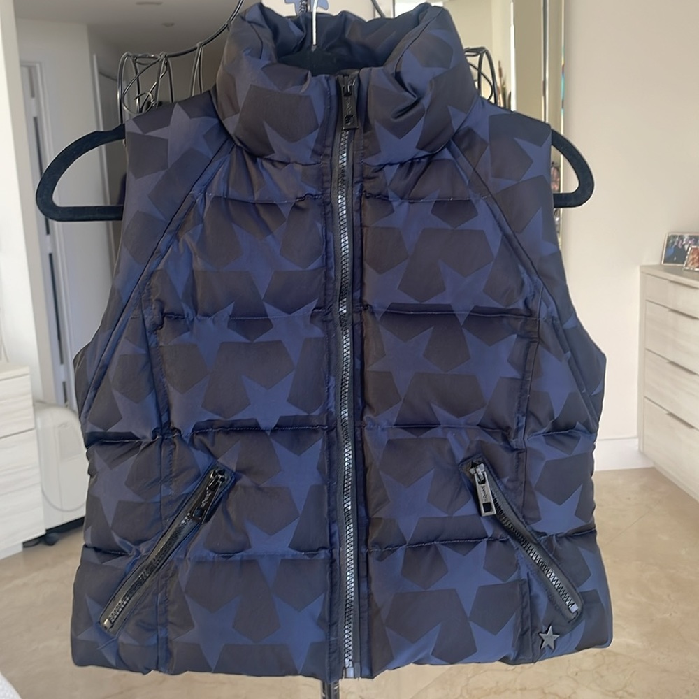 NWT JOCELYN PUFFER STAR VEST